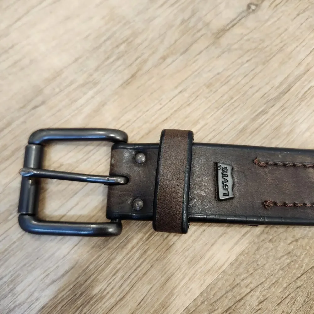 Levi's Brown Genuine Leather Belt Sz S 30-32 Stitching Detail